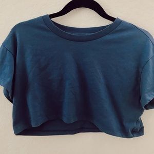 crop tee